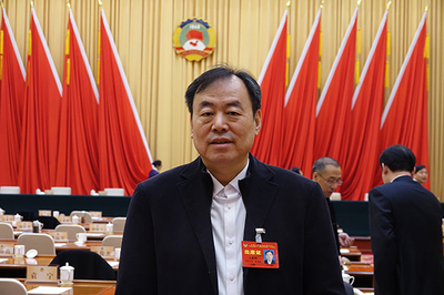 河北省政协委员王离湘:要进一步强化文化体育建设的财政保障