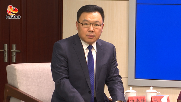 河北省政府新闻办“河北省工会第十三次代表大会典型人物记者见面会”文字实录